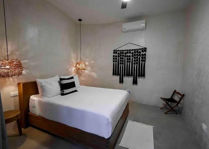 Casa Kuk, Stylish, At 5 Min, Pool, Concierge Villa Tulum