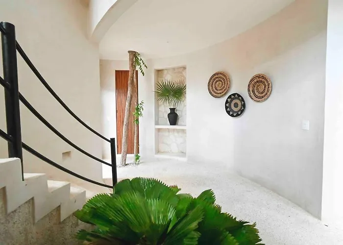 Villa Casa Kuk, Stylish, At 5 Min, Pool, Concierge