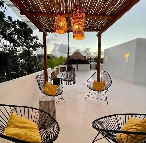 Villa Casa Kuk, Stylish, At 5 Min, Pool, Concierge
