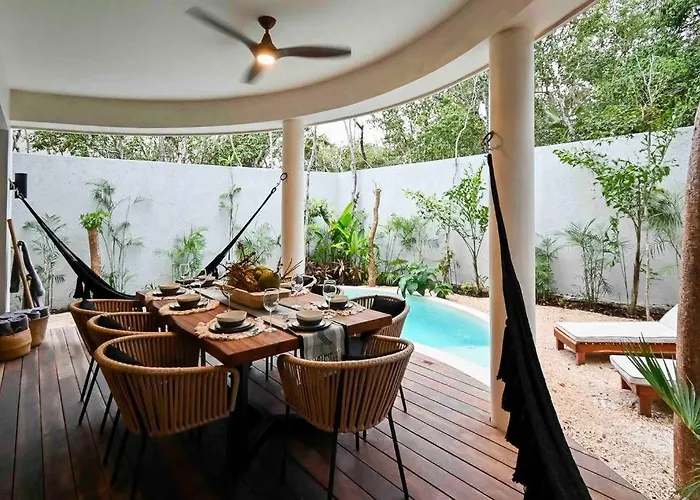 Villa Casa Kuk, Stylish, At 5 Min, Pool, Concierge